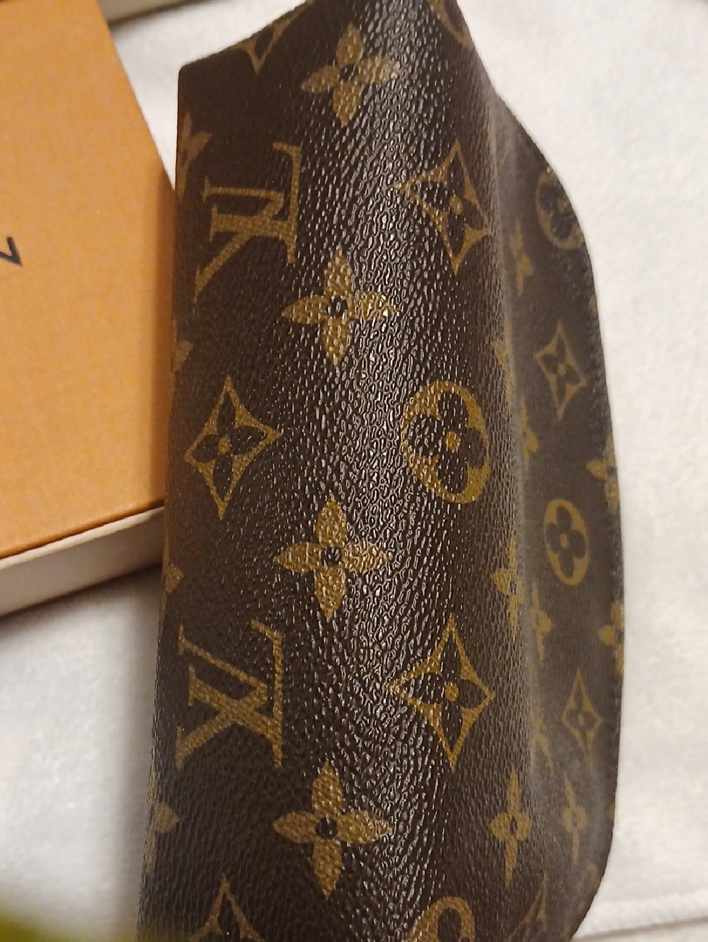 Make Up Pouch - Picture 5 of 11